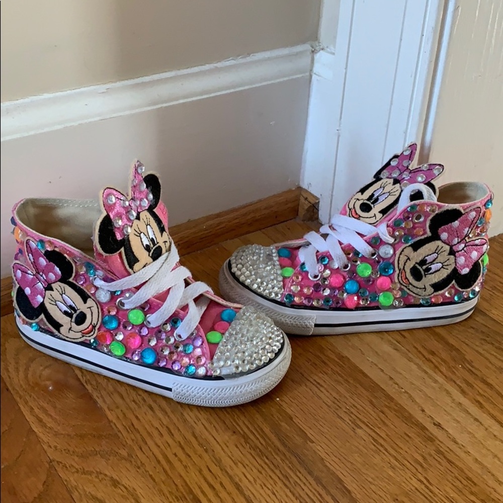 🎈🎈SOLD🎈🎈 Pink and Red Minnie Converse